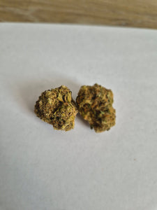 Diamond OG CBD flower – premium hemp bud for tea, organically grown, lab-tested, legal in the UK, rich in CBD, low THC (<0.2%) 4